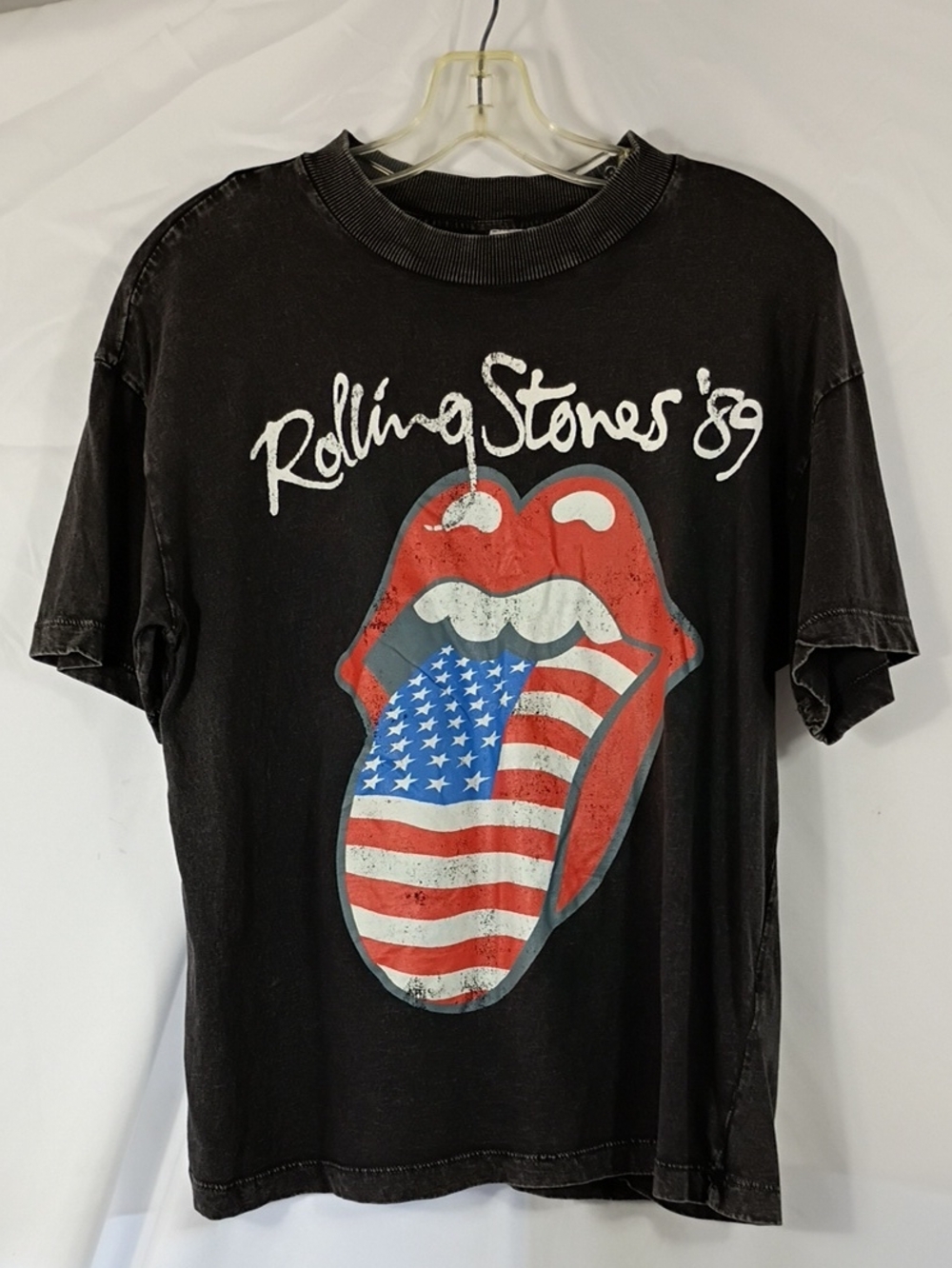 EUC Divided H&M Rolling Stones '89 Black Graphic Tee with Flag Tongue Size XS